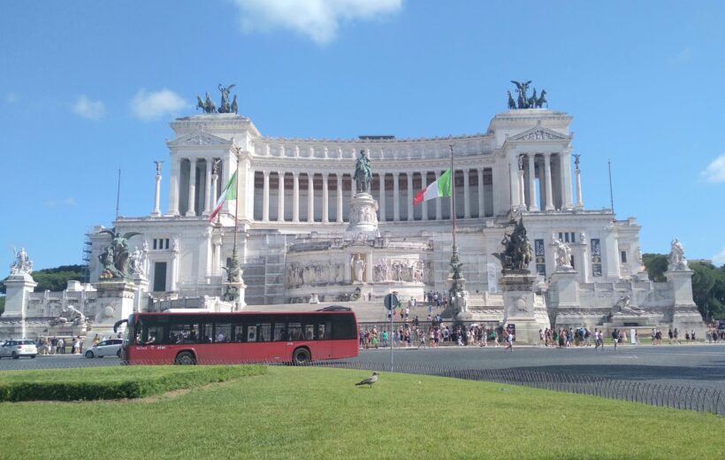 Tour recorriendo Fontana de Trevi, Pantheon y las plazas mas bellas de Roma