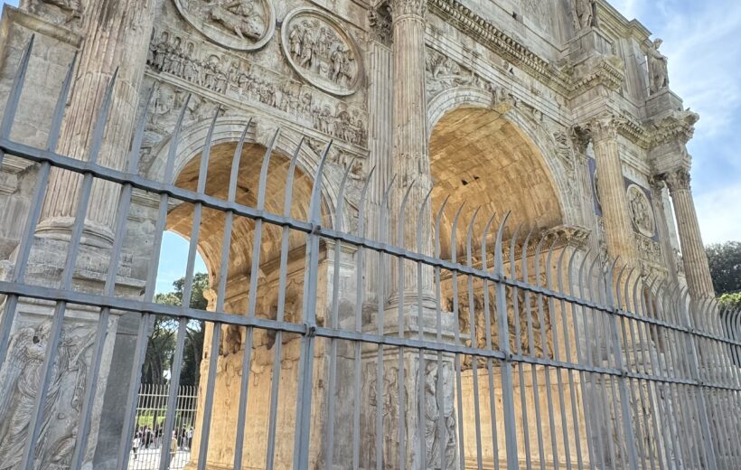 🏛️ Tour por los Foros Imperiales + Entrada gratuita al Coliseo (solo el primer domingo del mes)