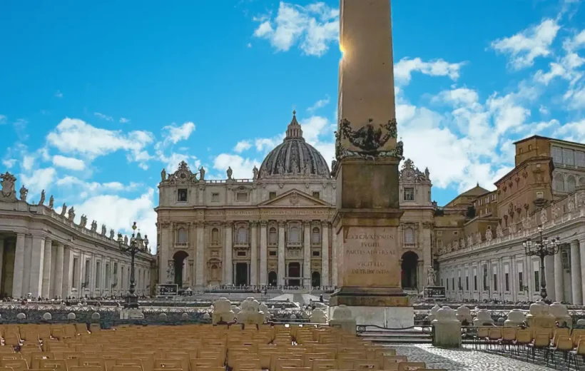 Grutas Vaticanas y Basílica de San Pedro: Tour Completo por Bernini, Miguel Ángel y Juan Pablo II