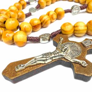 Rosario Católico de Madera con Crucifijo